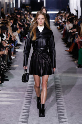 Runway Longchamp FW19 black leather